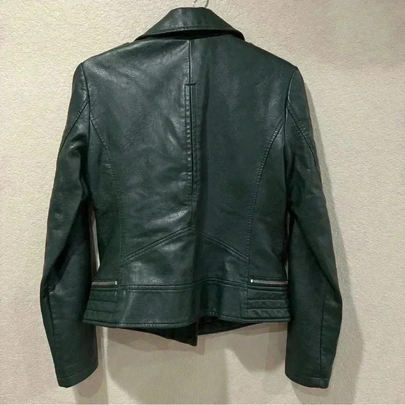 Bernardo Asymmetrical Zip Moto Jacket Women Sz Small Faux Leather Green 7558B373 - Picture 3 of 16
